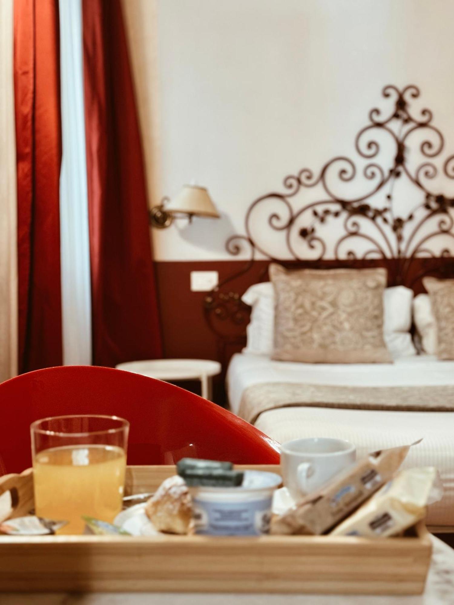 Residenza Sciarra Couette-café Rome